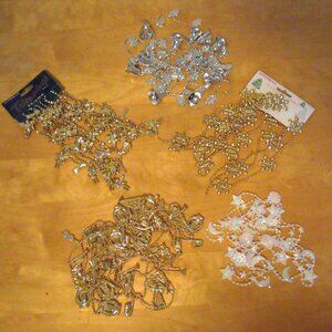 Lot Vintage Gold  Silver & White Plastic Beaded Christmas Garland Bells  5 x 9'